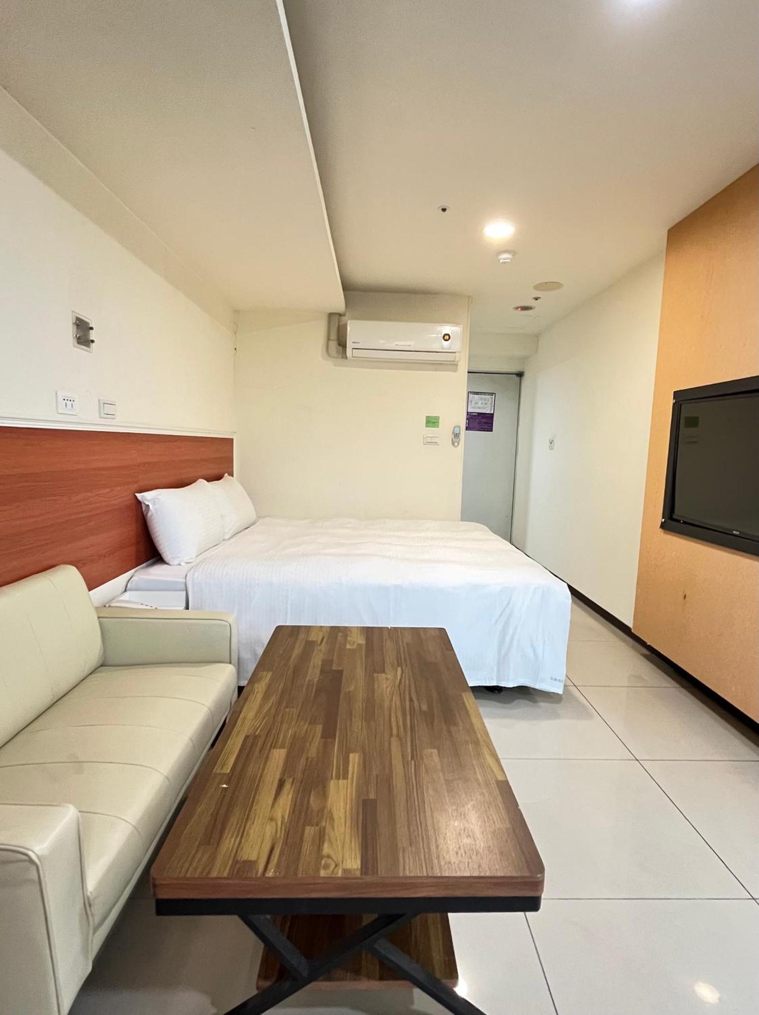 E Lim Hotel تشونغلي المظهر الخارجي الصورة