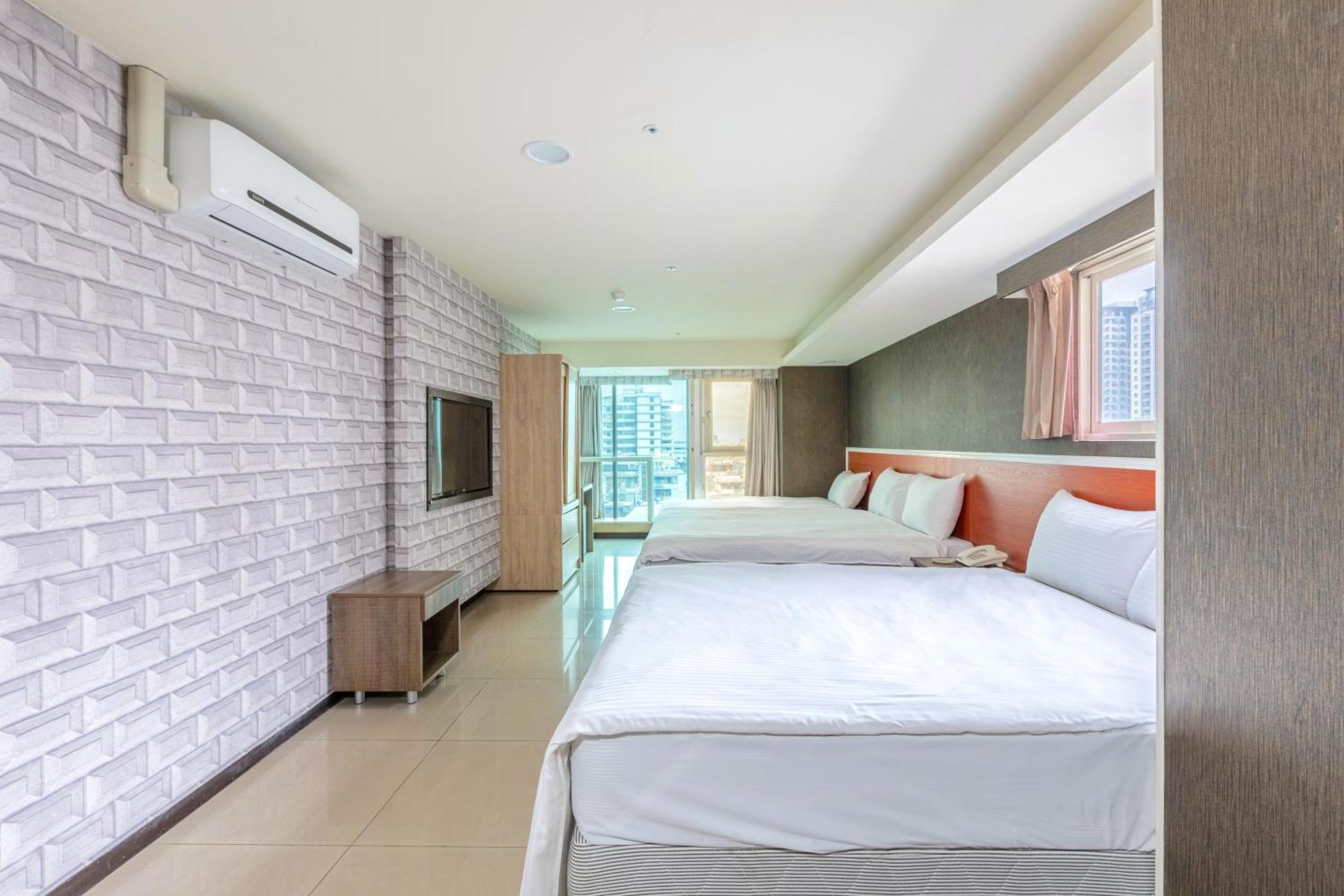 E Lim Hotel تشونغلي الغرفة الصورة