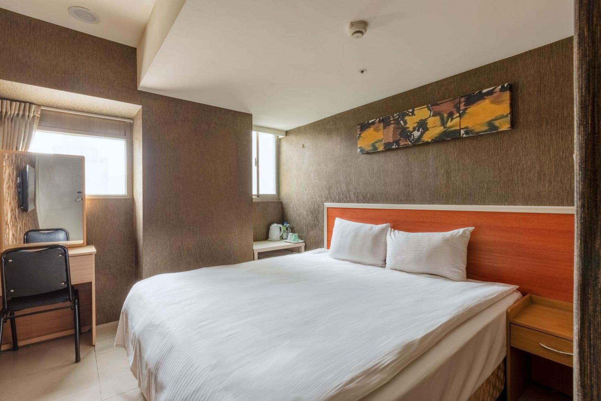 E Lim Hotel تشونغلي المظهر الخارجي الصورة