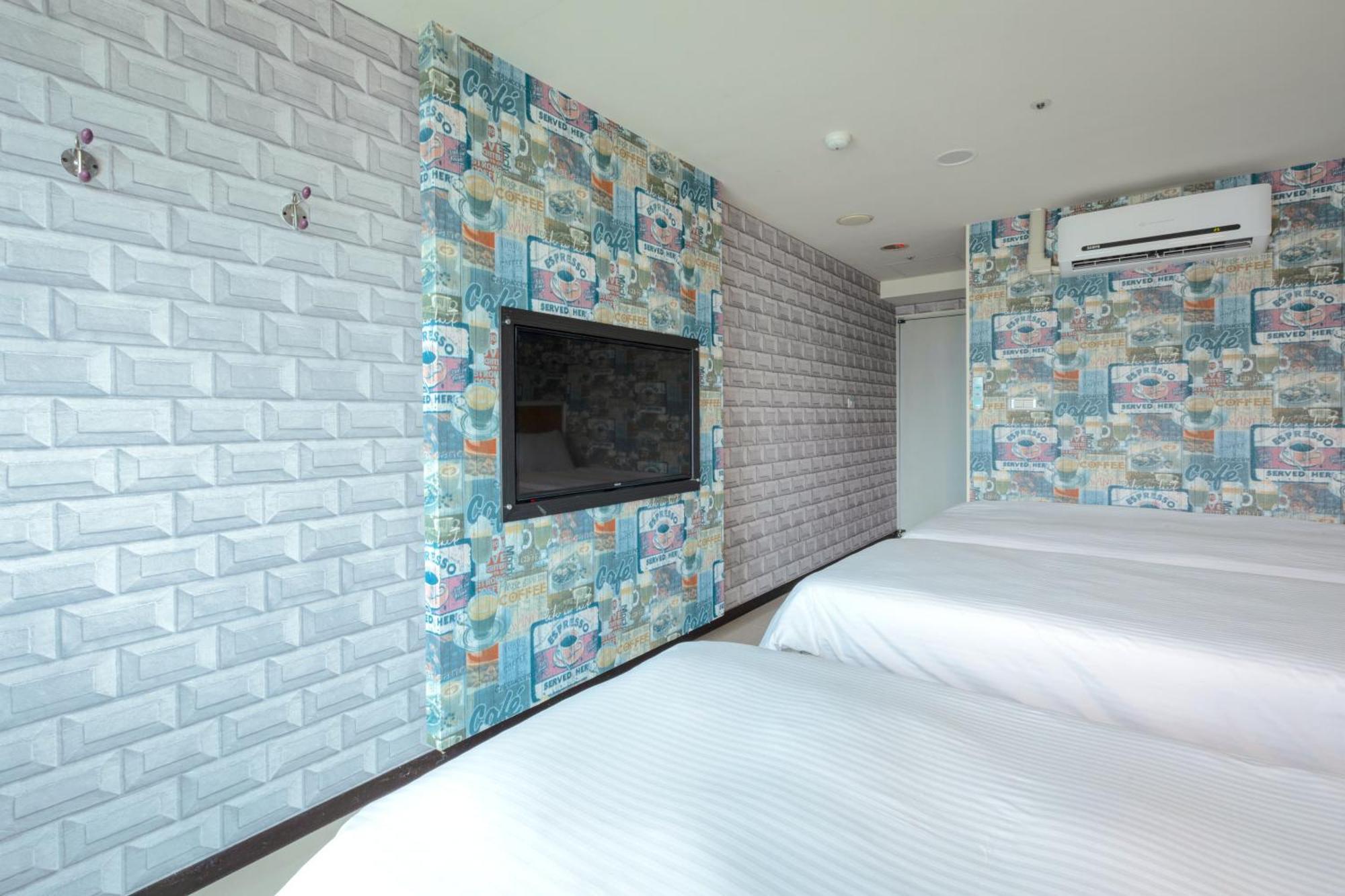 E Lim Hotel تشونغلي الغرفة الصورة